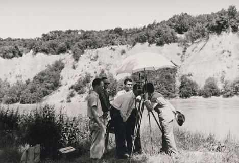 Black-and-white photograph of Miliczek with fellow students on an excursion